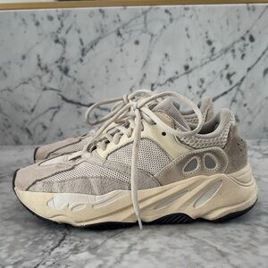 Yeezy Stylish Beige Women's Sneakers